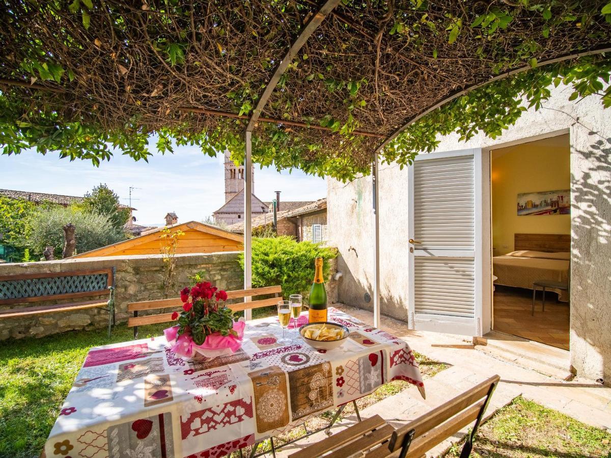 Terrazza Santa Chiara Hotel อัสซิซี ภายนอก รูปภาพ