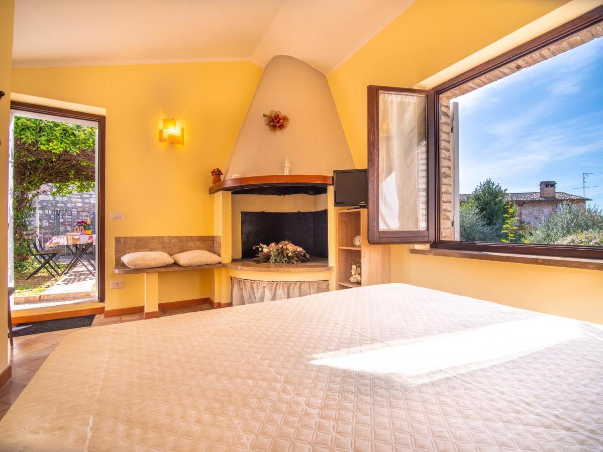 Terrazza Santa Chiara Hotel อัสซิซี ภายนอก รูปภาพ