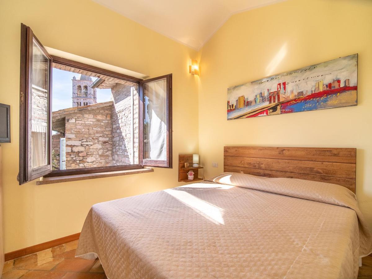 Terrazza Santa Chiara Hotel อัสซิซี ภายนอก รูปภาพ
